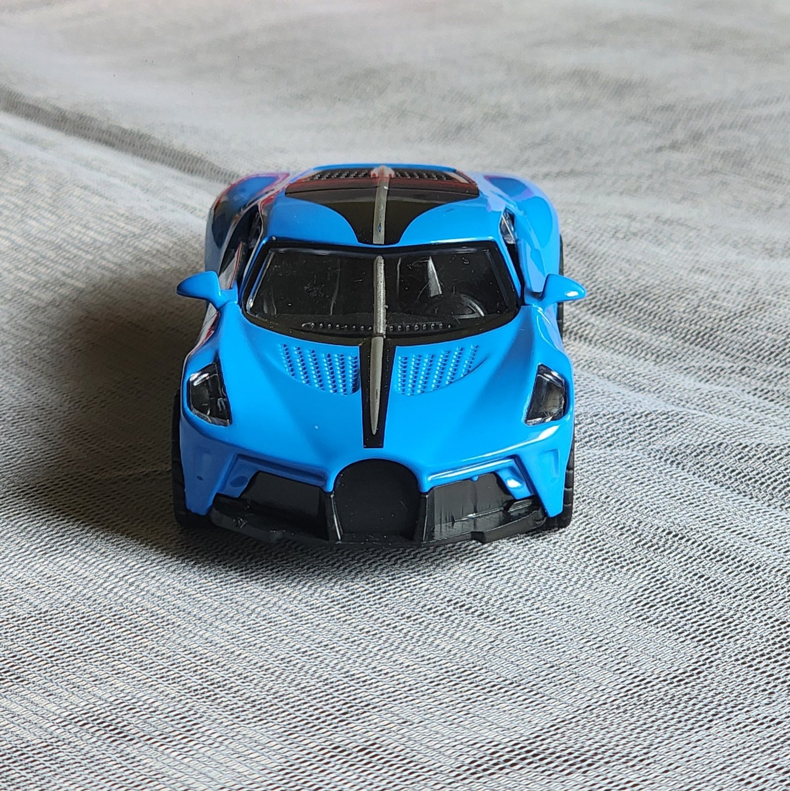 diecast buggatti blue model – collector’s edition diecast buggatti blue model – collector’s edition