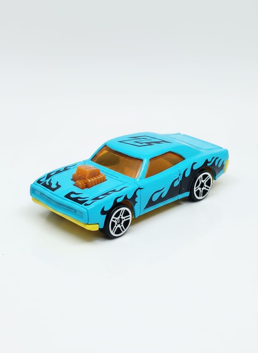 dodge charger 1:64